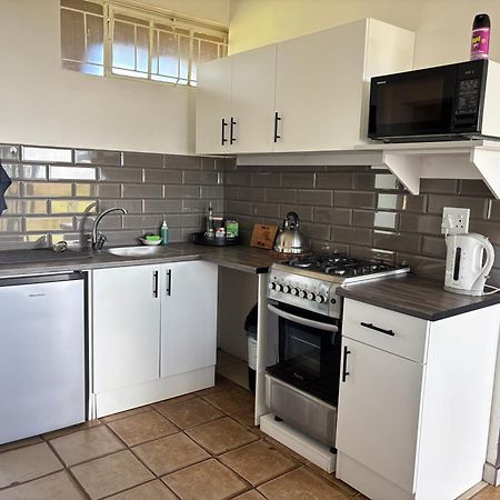 Dewdrop Farm Stay Эрмело Экстерьер фото