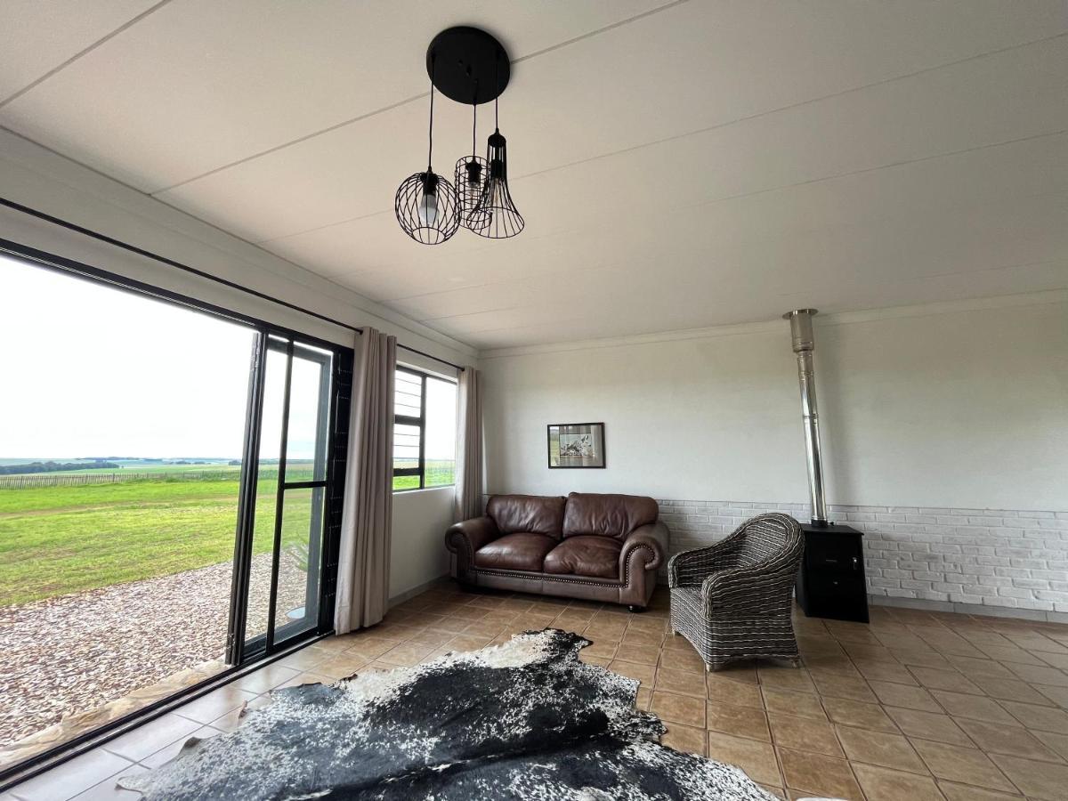 Dewdrop Farm Stay Эрмело Экстерьер фото