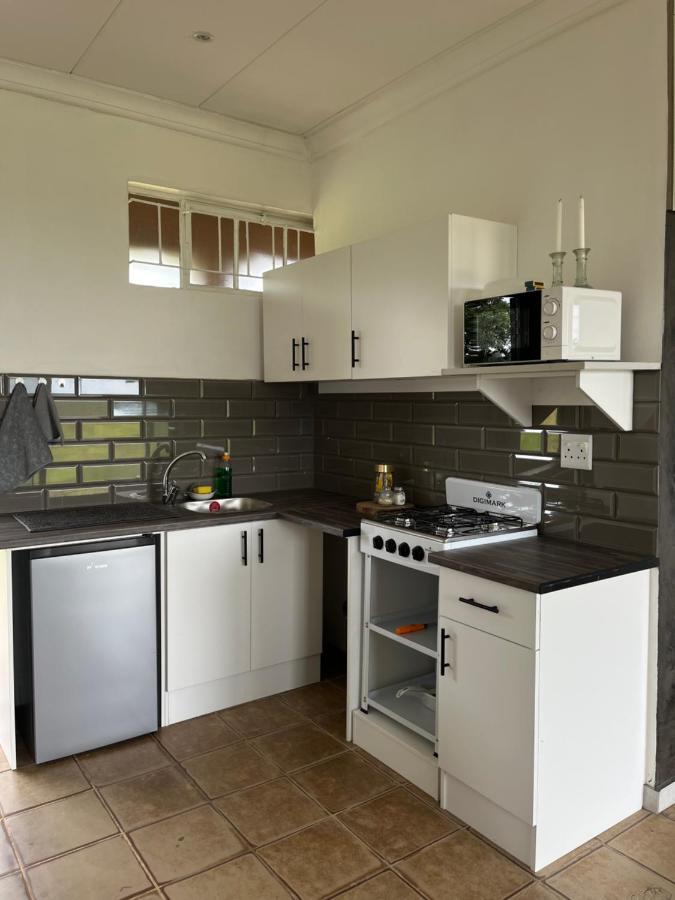 Dewdrop Farm Stay Эрмело Экстерьер фото