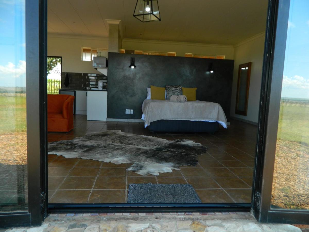 Dewdrop Farm Stay Эрмело Экстерьер фото