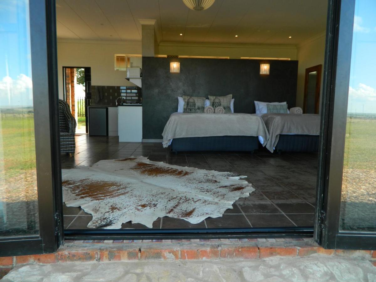 Dewdrop Farm Stay Эрмело Экстерьер фото