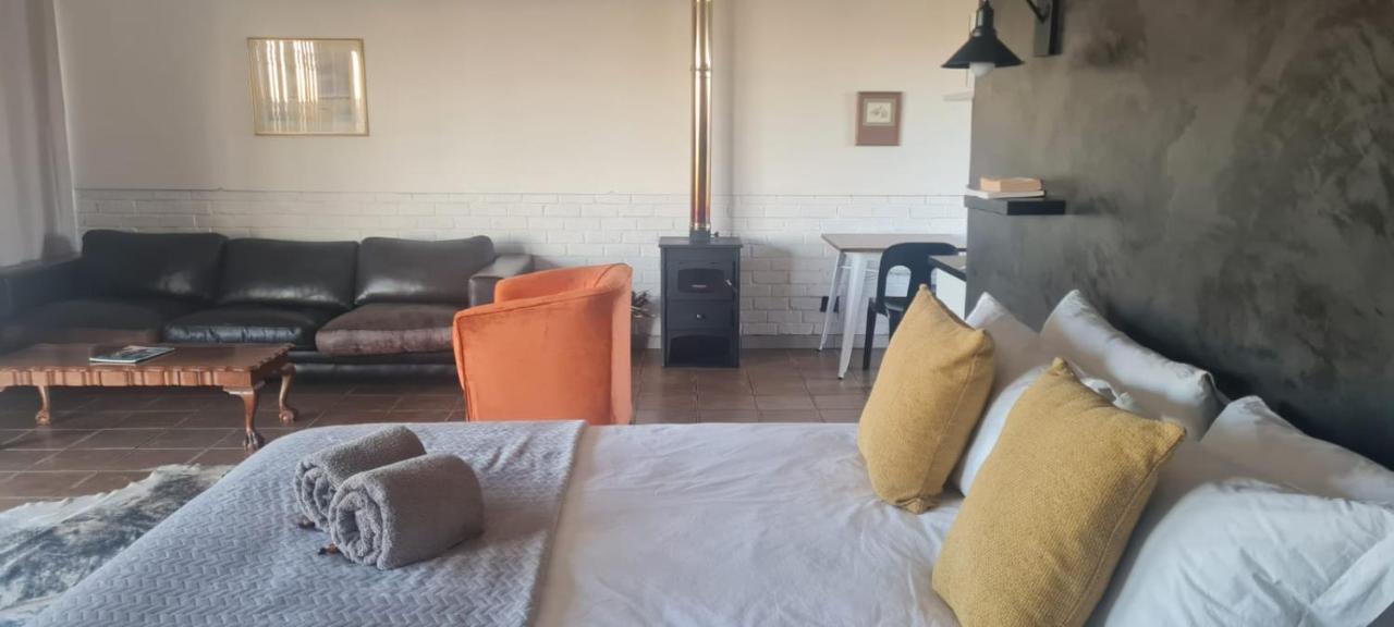 Dewdrop Farm Stay Эрмело Экстерьер фото