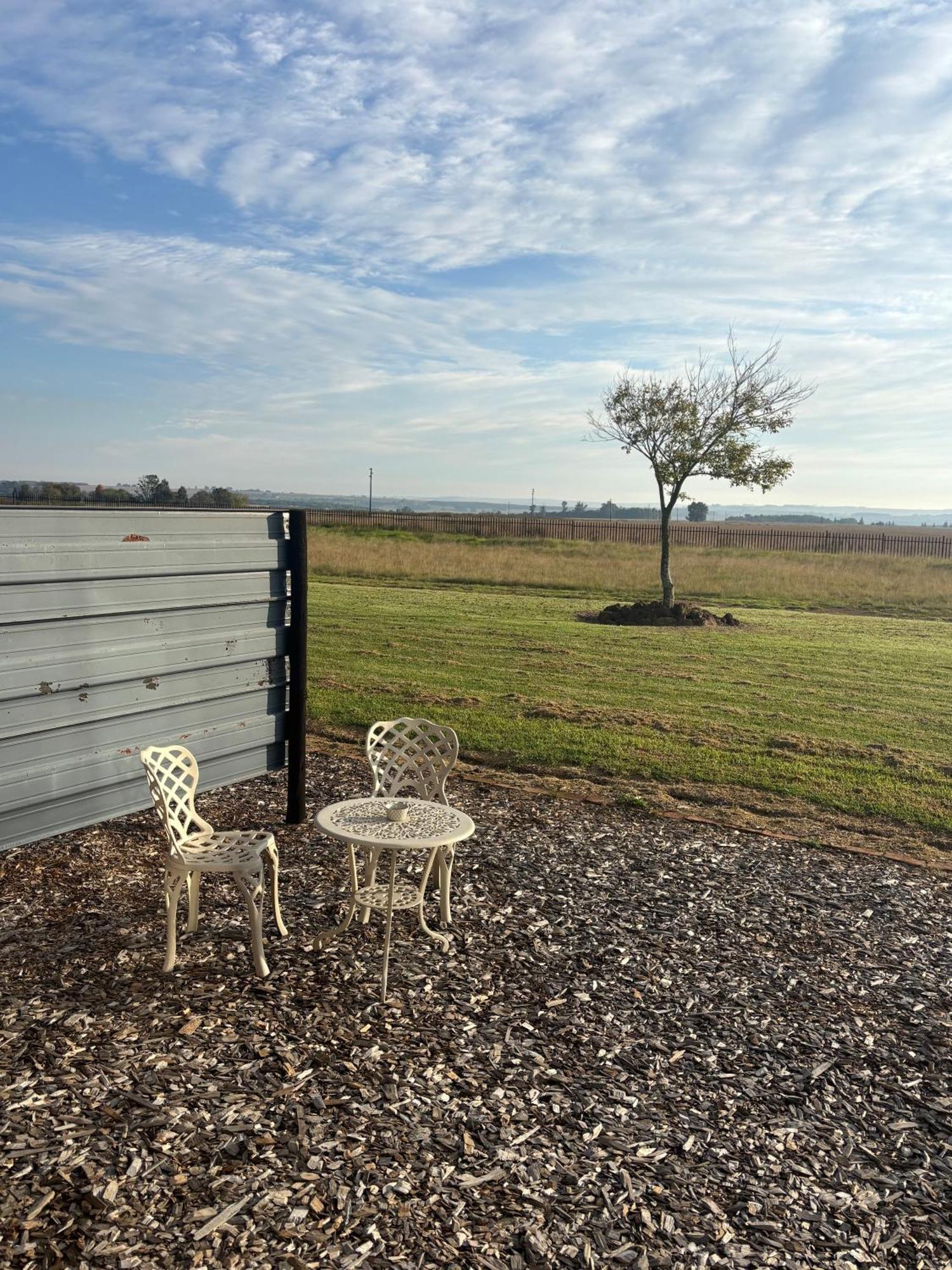 Dewdrop Farm Stay Эрмело Экстерьер фото