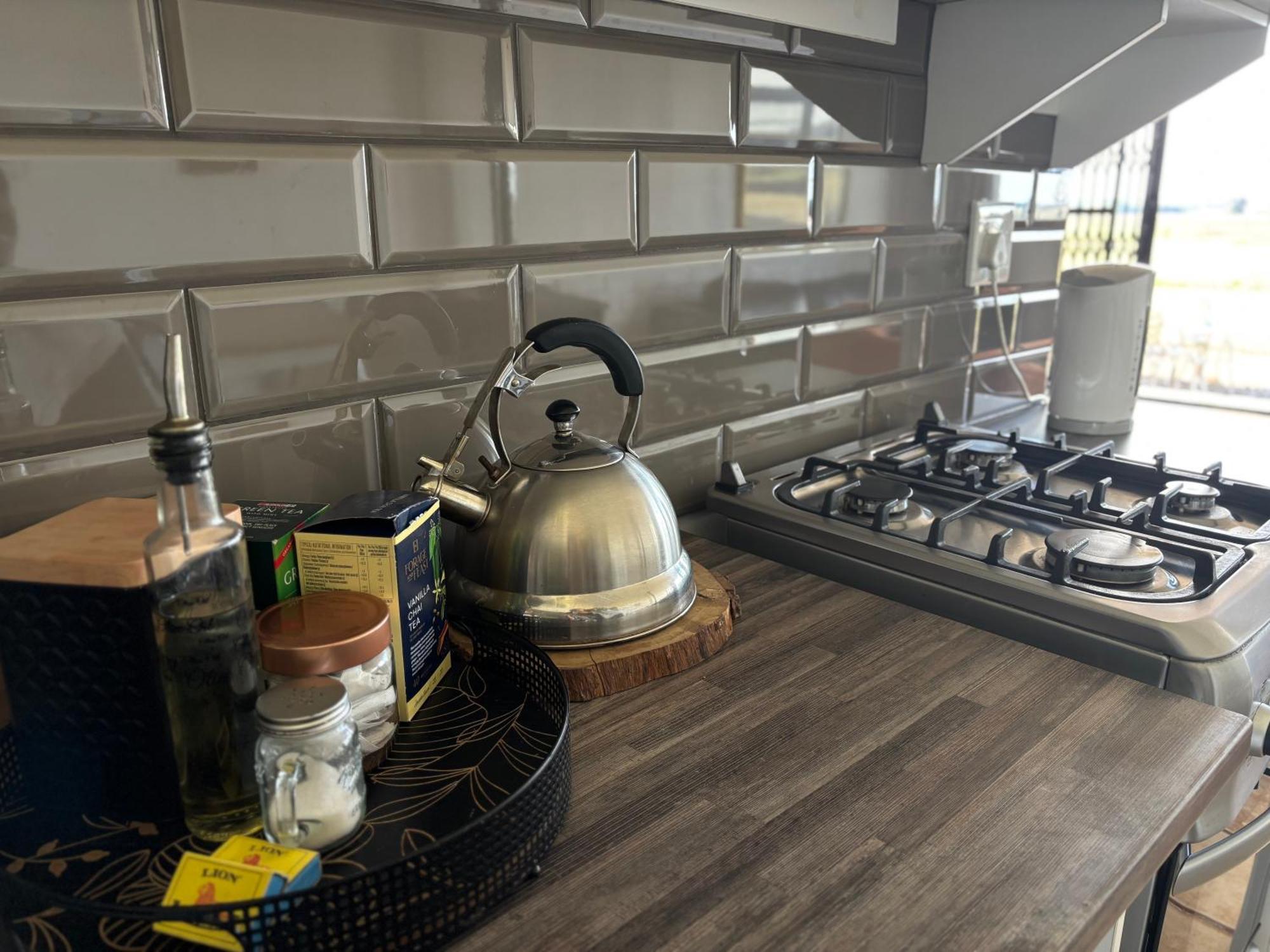 Dewdrop Farm Stay Эрмело Экстерьер фото