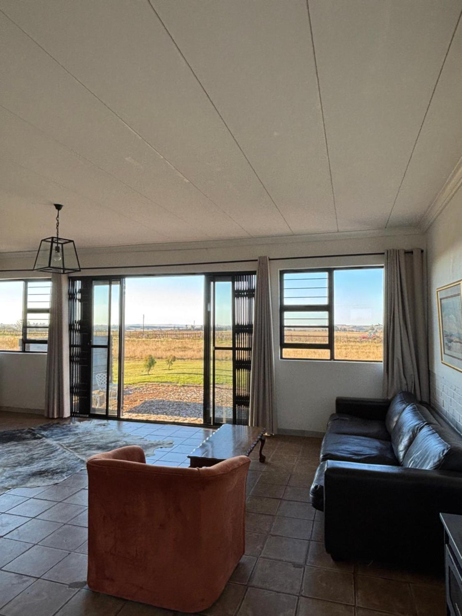 Dewdrop Farm Stay Эрмело Экстерьер фото