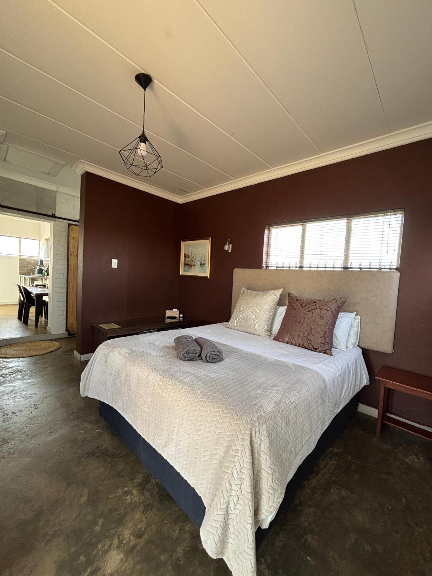 Dewdrop Farm Stay Эрмело Экстерьер фото